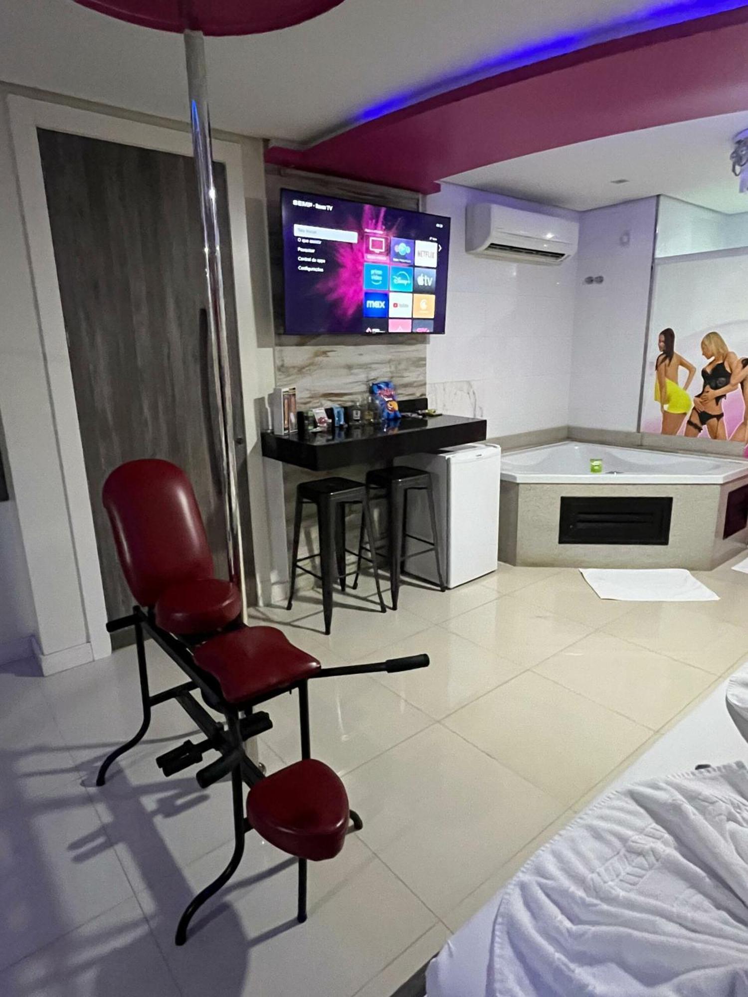 Motel Drive In T - Prolongamento Da Avenida Getulio Vargas Facil Acesso Ao Shopping Patio Chapeco Chapecó Exterior foto