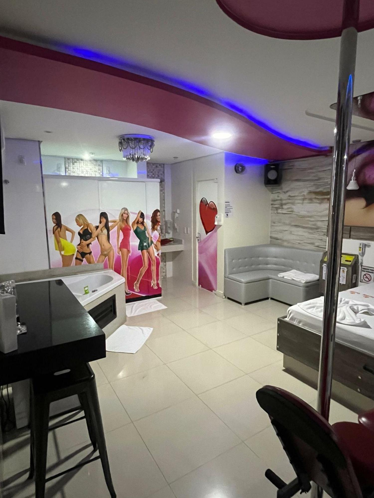 Motel Drive In T - Prolongamento Da Avenida Getulio Vargas Facil Acesso Ao Shopping Patio Chapeco Chapecó Exterior foto